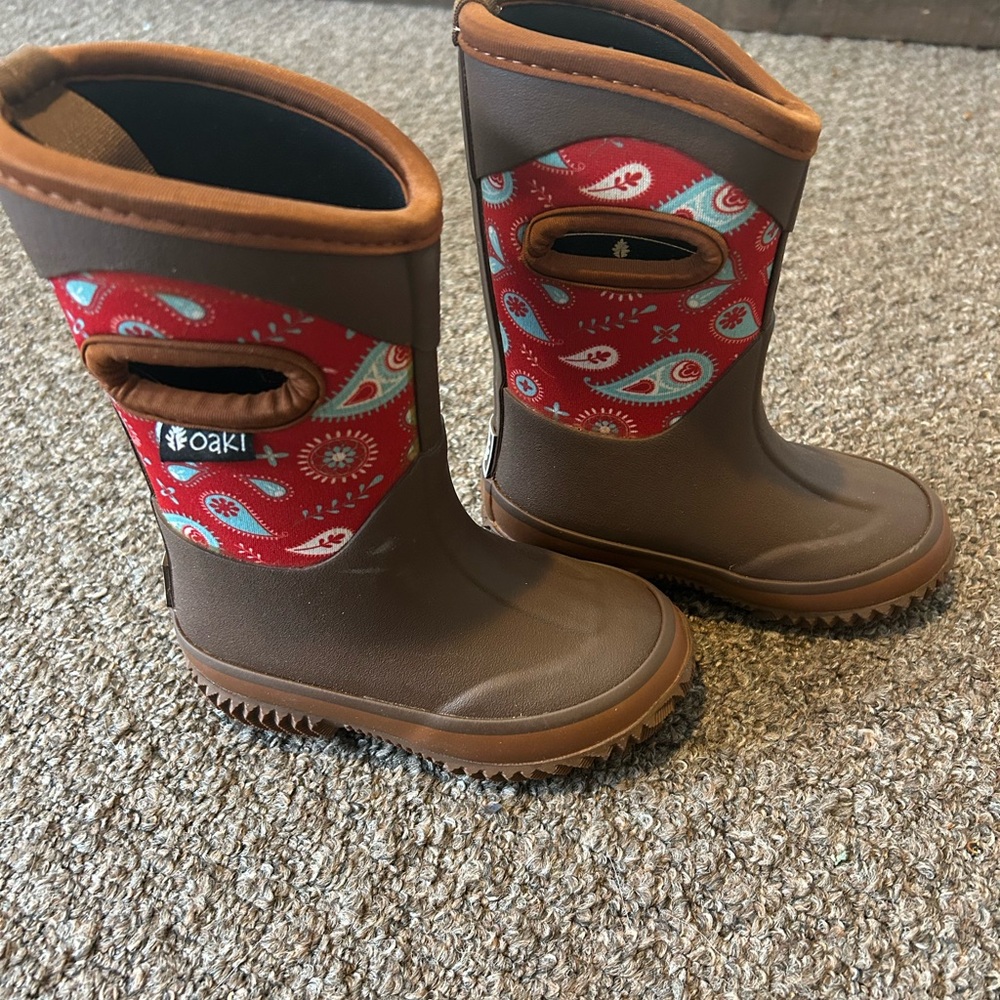 OAK Kids Brown and Red Boots